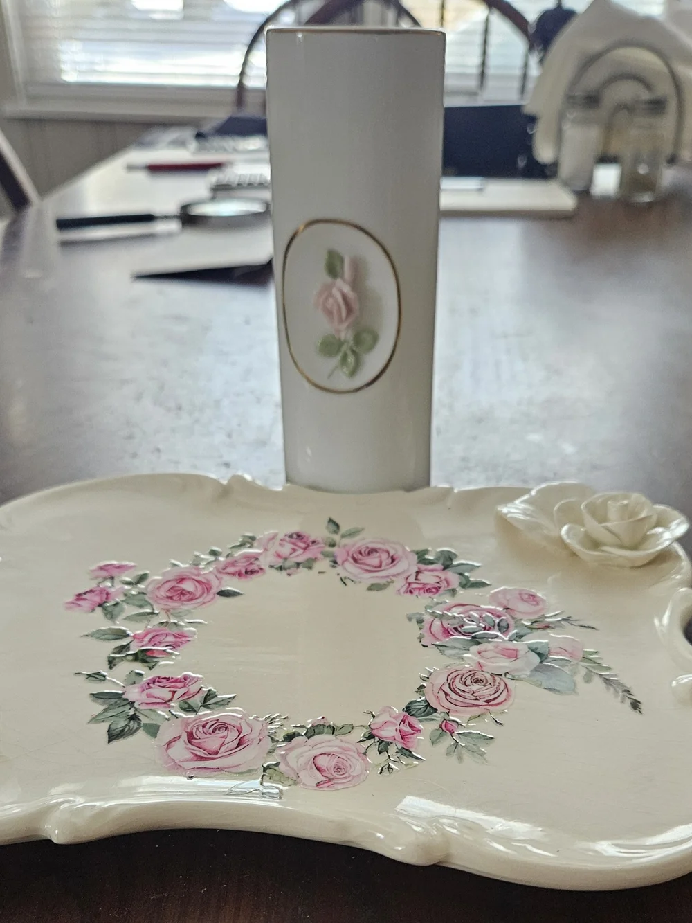 Japanese Porcelain Pink Rose Accent Vase with Gold Oval Trim